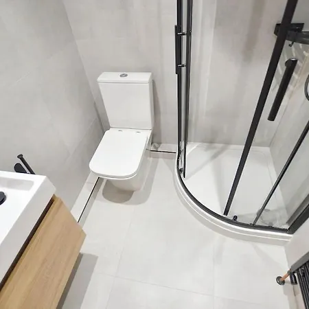 بيت للعطل Stunning House In Kirkstall!