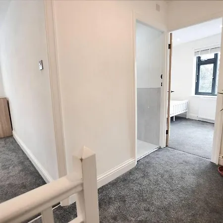 Stunning House In Kirkstall!